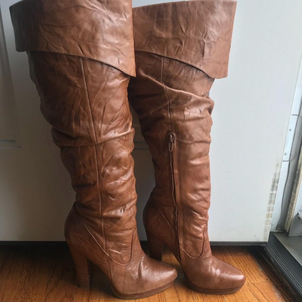 Jessica Simpson’s Knee High Leather Boots